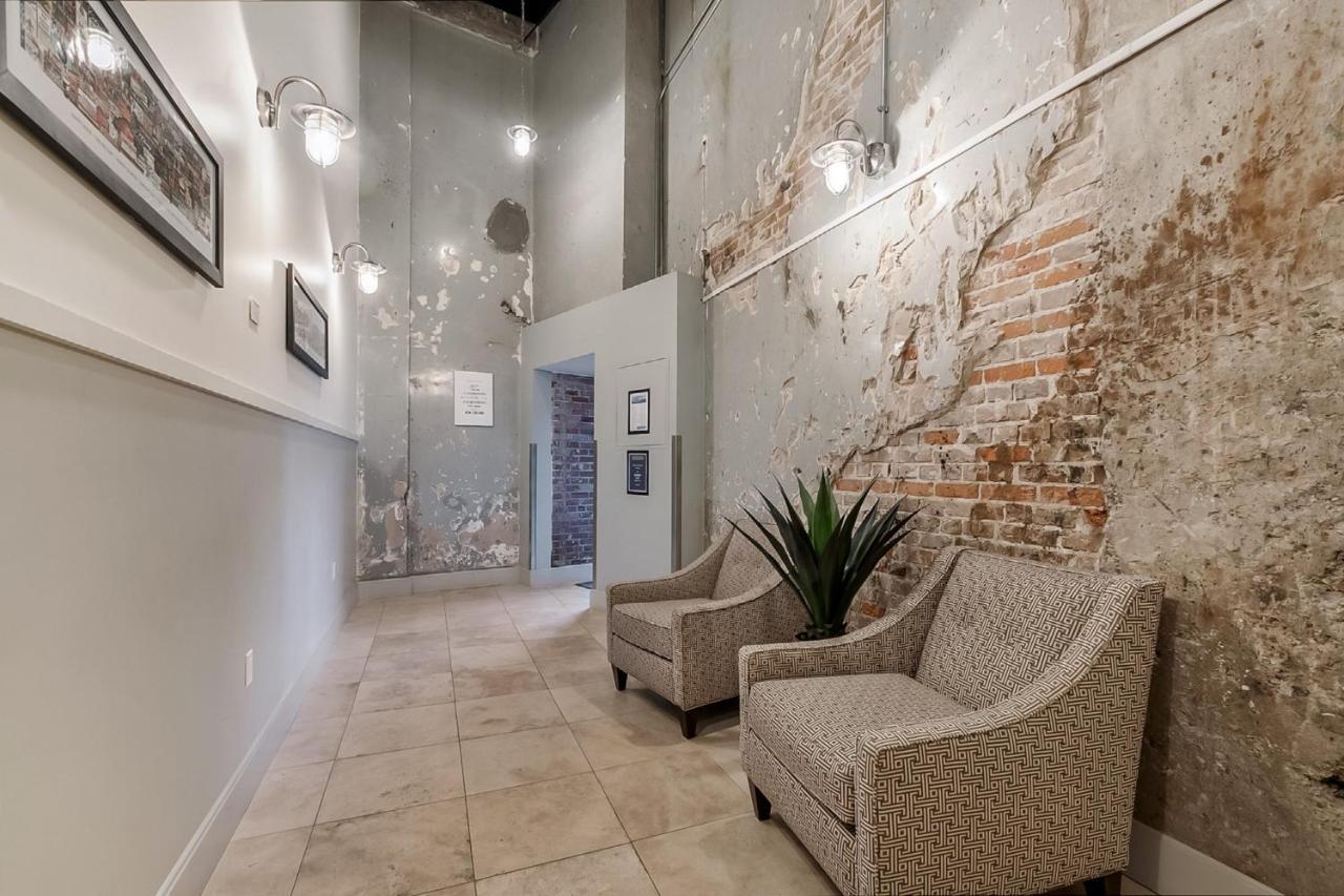 Original Condo Walking Distance To Must-See Attractions Of Nola New Orleans Exterior foto